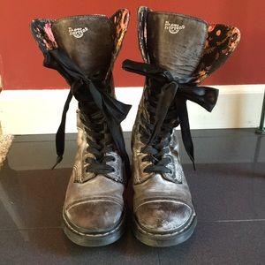 Dr. Martens Air Wair Floral Boots Size 10 US